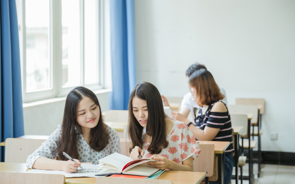 網(wǎng)站建設(shè)怎樣做得更有特色